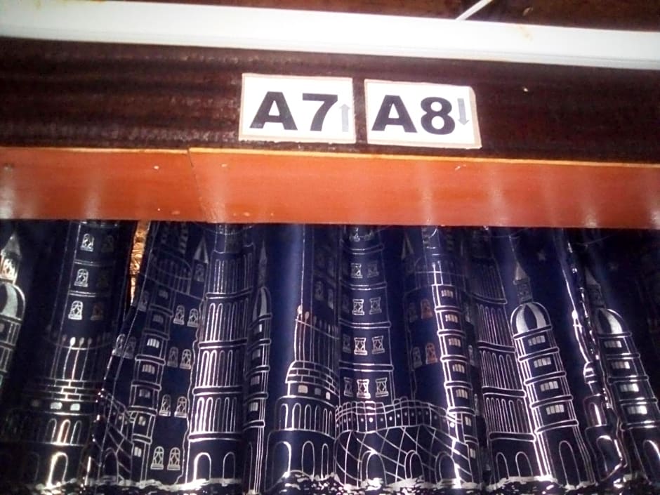 Ban Kru Ae mixed dorm