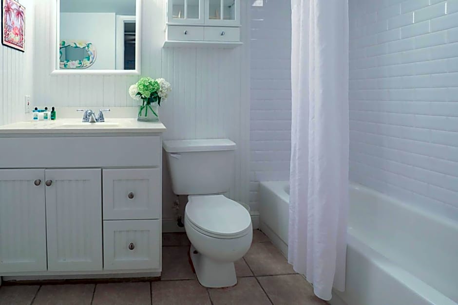 Ocean Pointe Suites at Key Largo