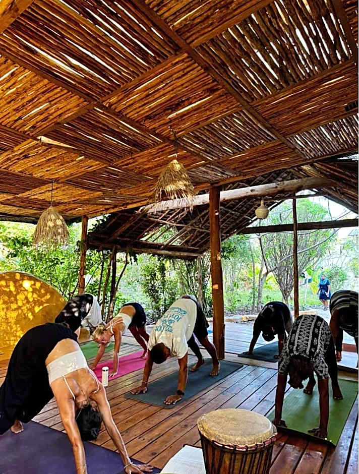 Kameleon Blue Arts Lodge