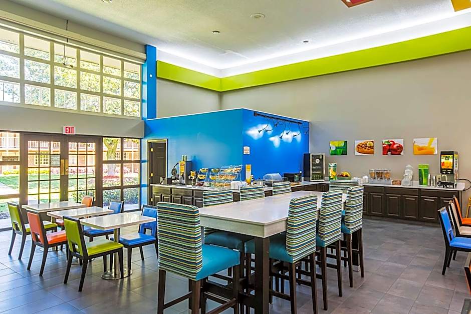 Quality Inn Atlanta Northeast I-85