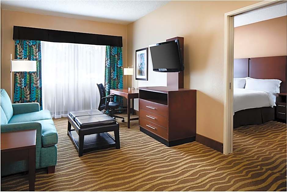 Holiday Inn Hotel & Suites Overland Park-West By IHG