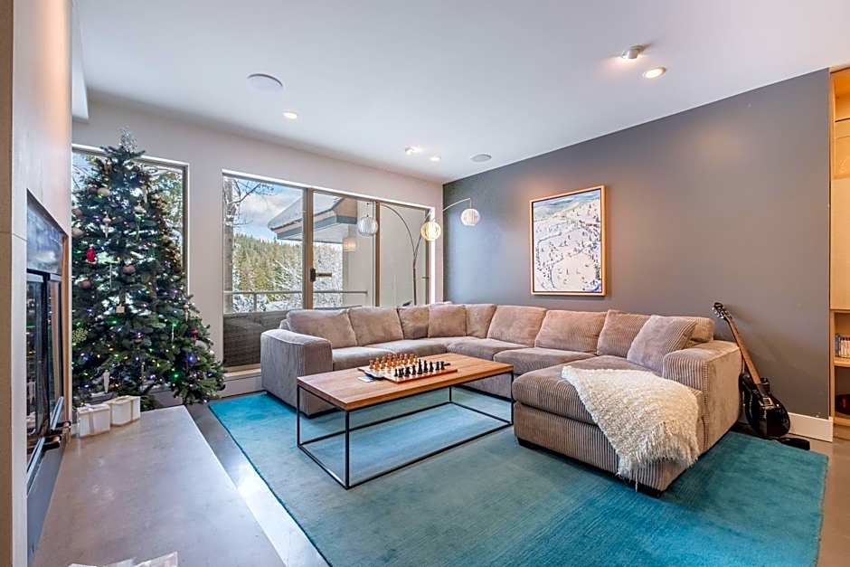 Gleneagles by Outpost Whistler