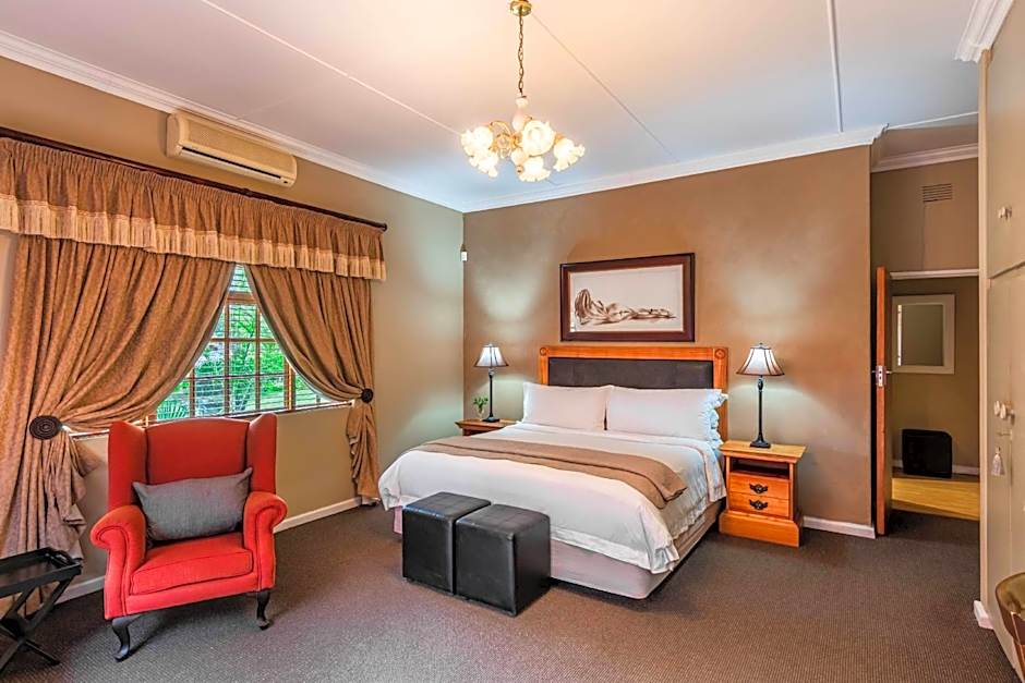 Mooiplaas Guesthouse