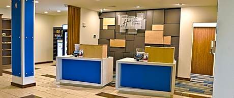 Holiday Inn Express Mccomb Hotel By IHG