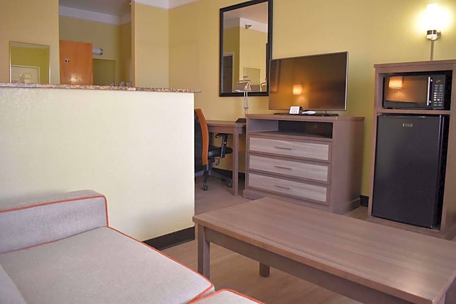 Quality Inn & Suites Gallup I-40 Exit 20