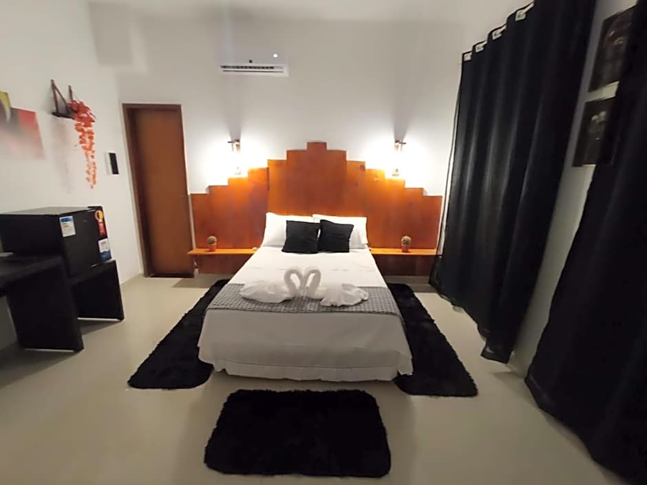 Central Palace Hotel