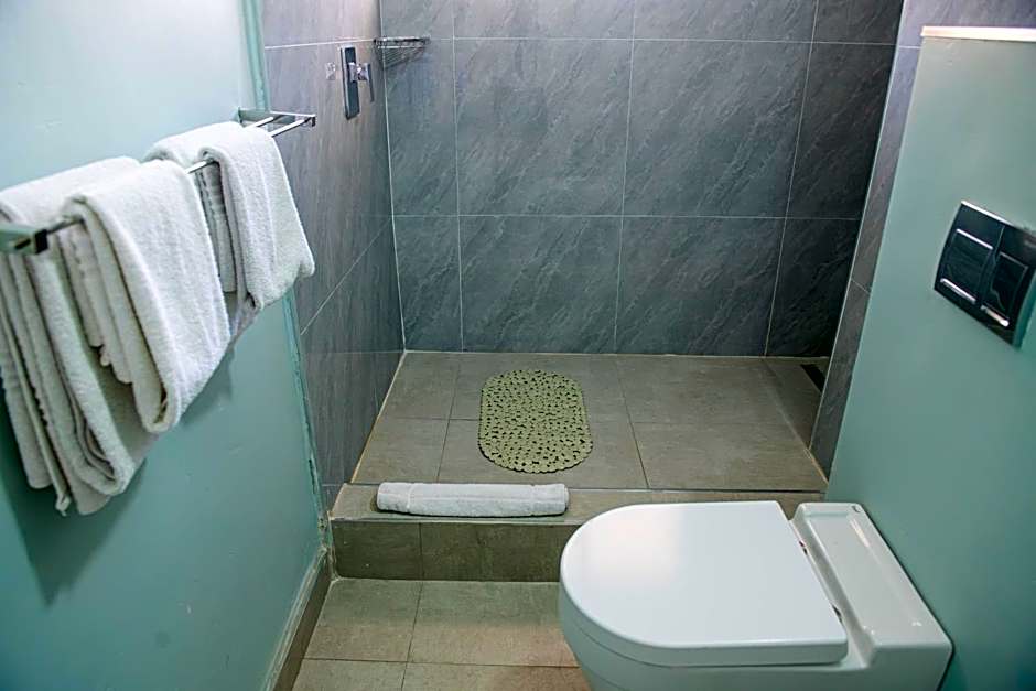 New Ambassador Hotel