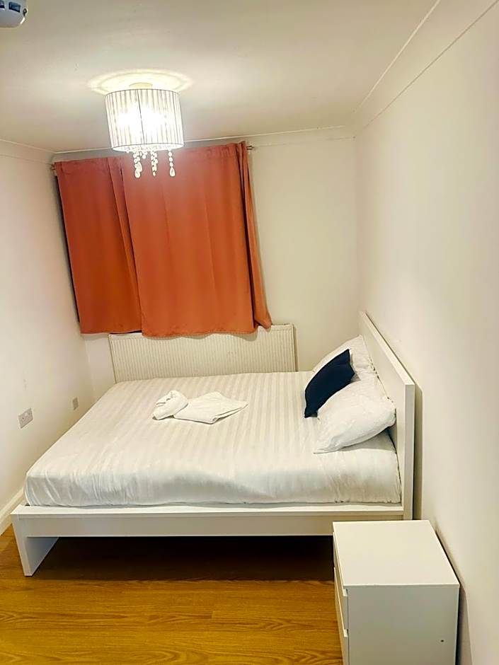 Sundrige park Hotel in Bromley, Greater London near Tesco and Sundridge Park Station