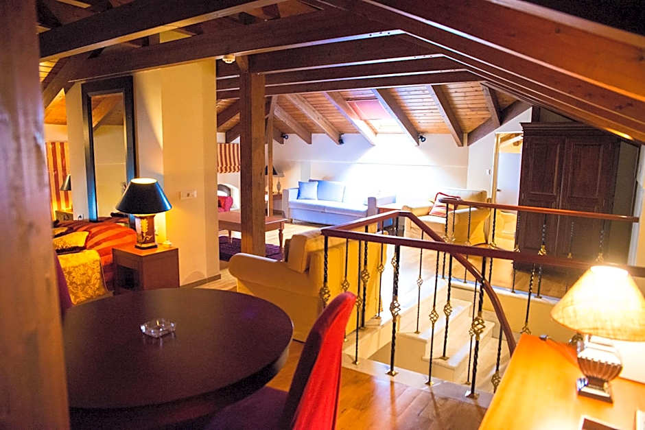 Maritsas Hotel & Suites