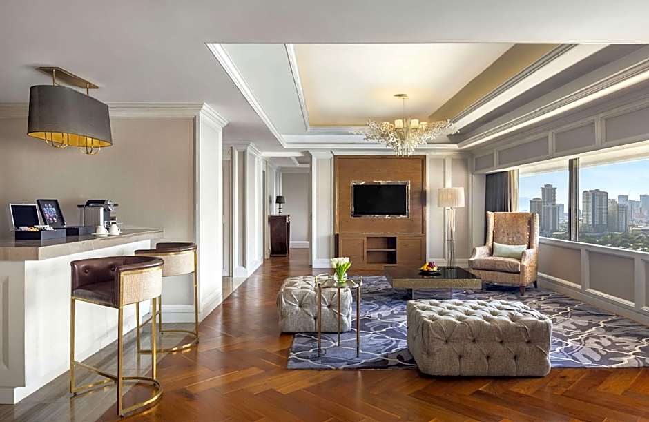 Dusit Thani Manila Hotel