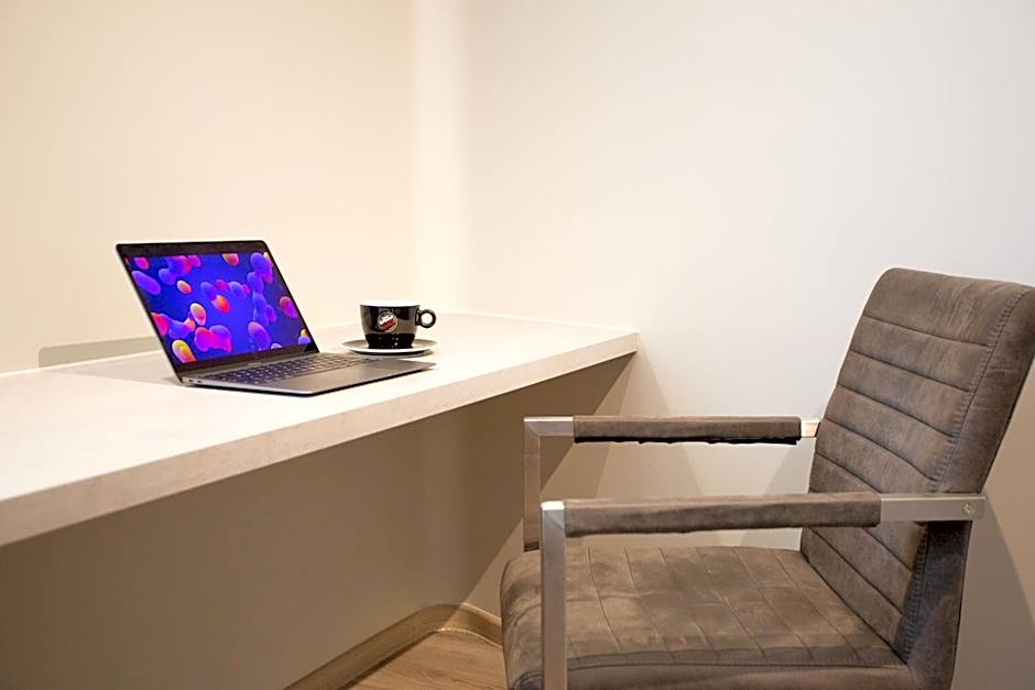 Hotel Circle Inn - Closest to Air Base