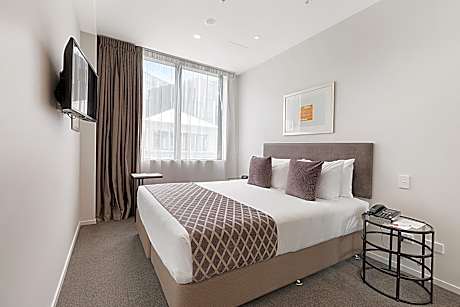 King Room - Non-Smoking