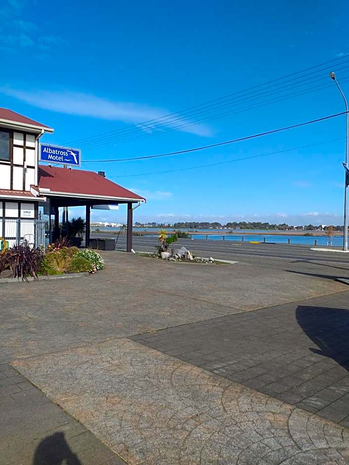 Albatross Motel