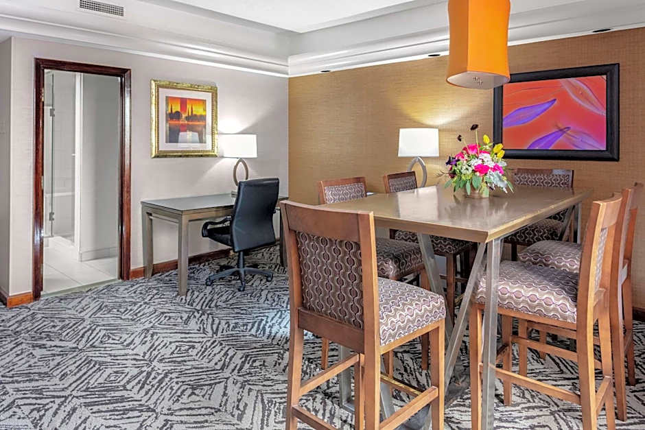 DoubleTree By Hilton Omaha Downtown