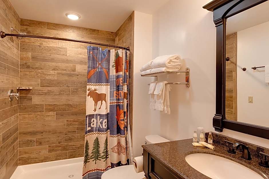Cobble Mountain Lodge