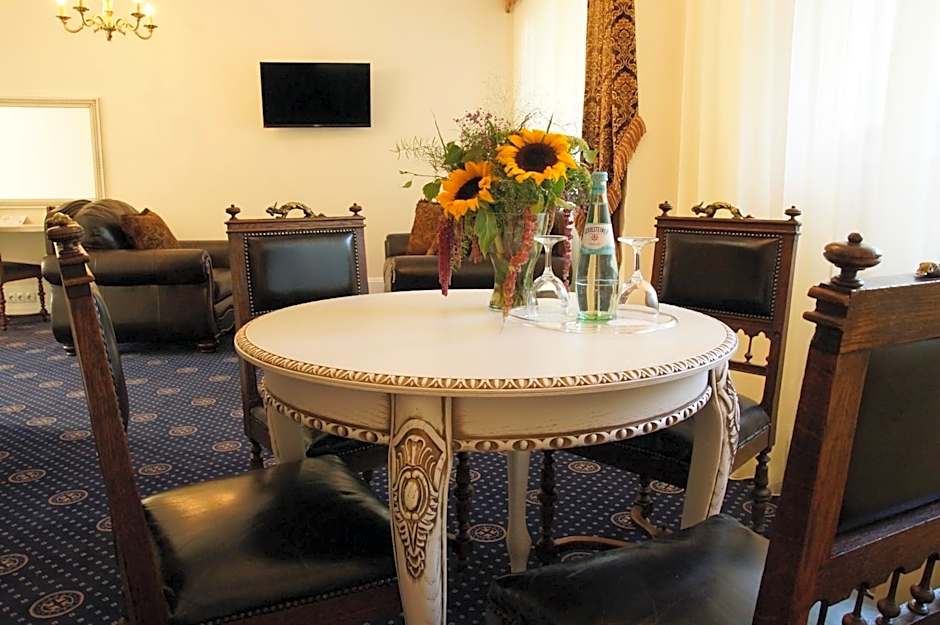 Schloss Hotel Wolfsbrunnen