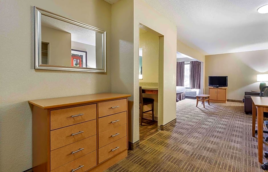 Extended Stay America Suites - Raleigh - Cary - Regency Parkway South