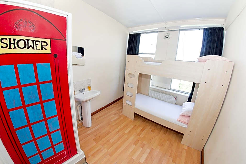 Kensal Green Backpackers 2