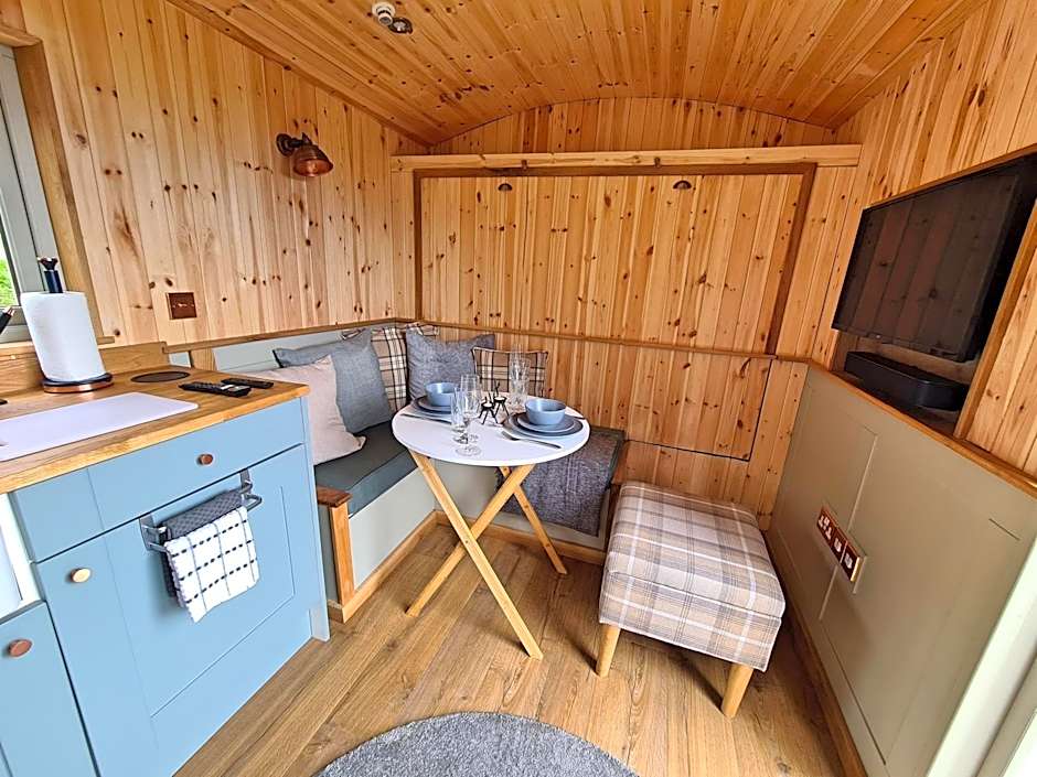 Peak District Shepherds Hut