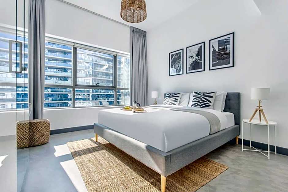 Frank Porter - Marina Views Tower B