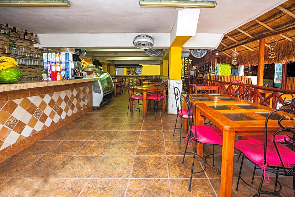 Hotel Playa Del Carmen by OYO – Playa del Carmen, TX