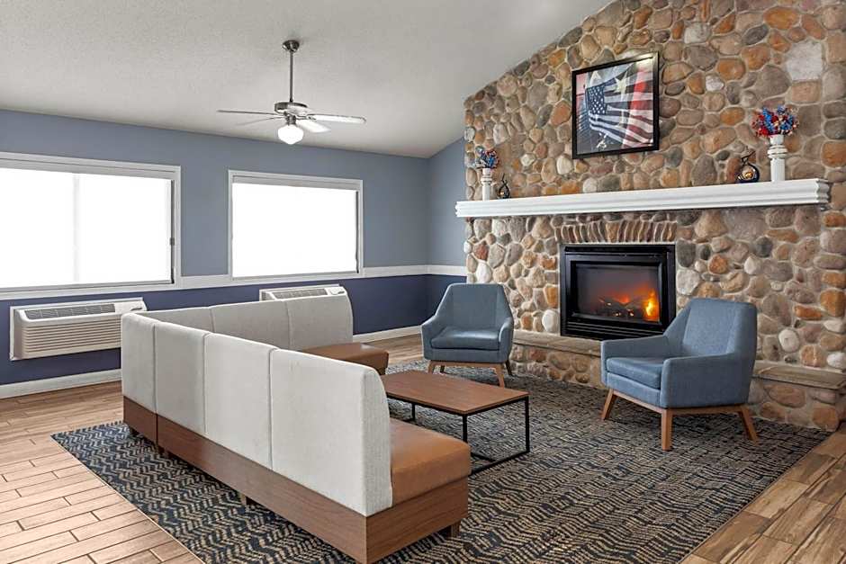 AmericInn by Wyndham Austin