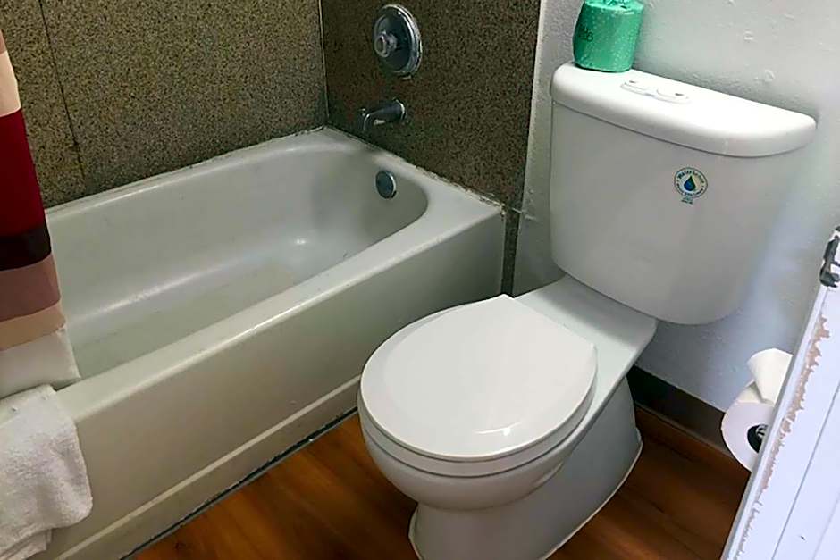 Travelodge by Wyndham San Antonio Lackland AFB