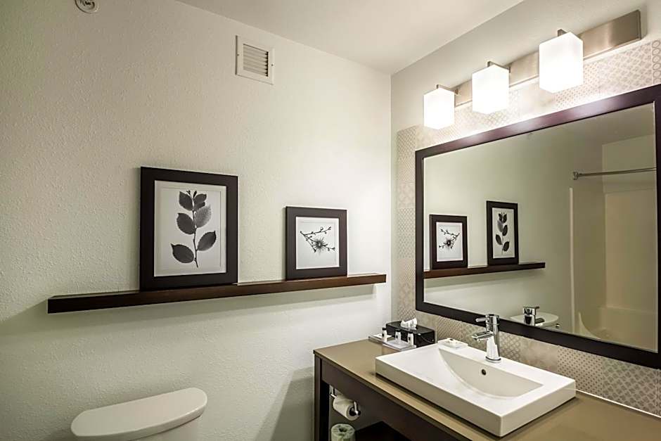 Country Inn & Suites by Radisson, Fond du Lac, WI