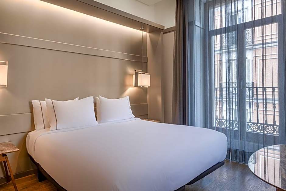 AC Hotel by Marriott Recoletos