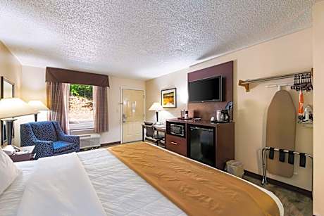 King Room - Accessible/Non-Smoking