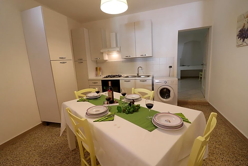 In The Heart Of The Old Town - Apartment Porta Alfonsina
