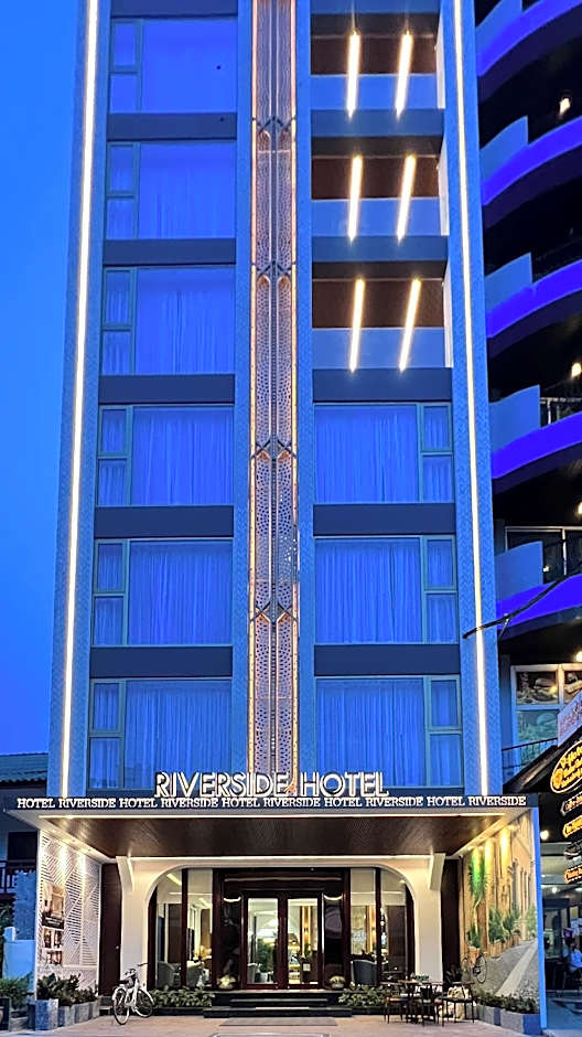 Riverside Hotel
