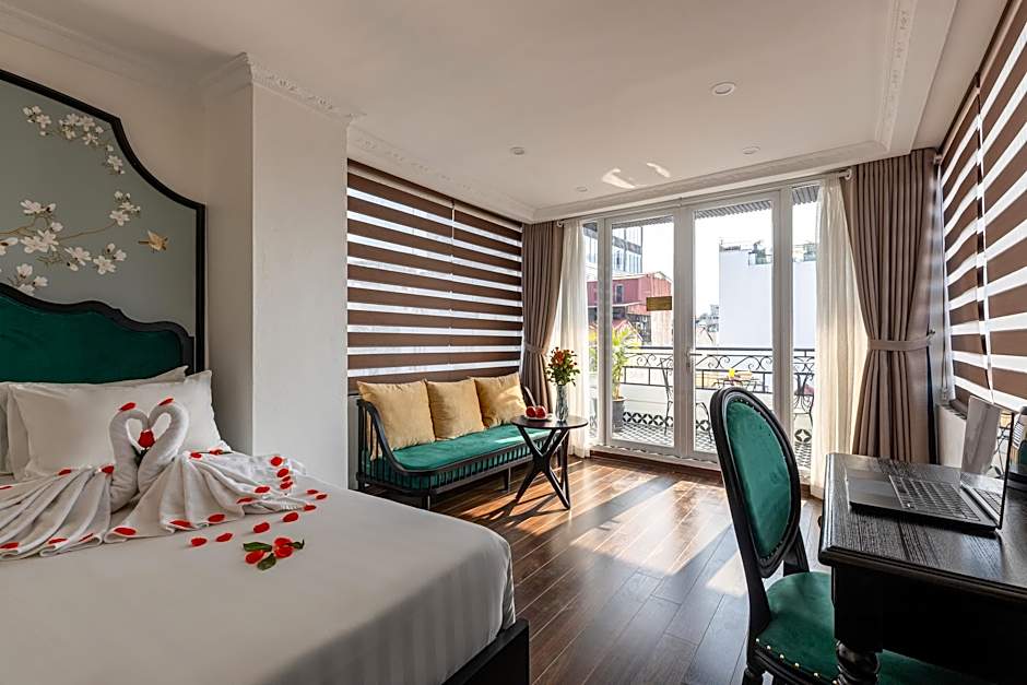 Hanoi House Hotel & Travel