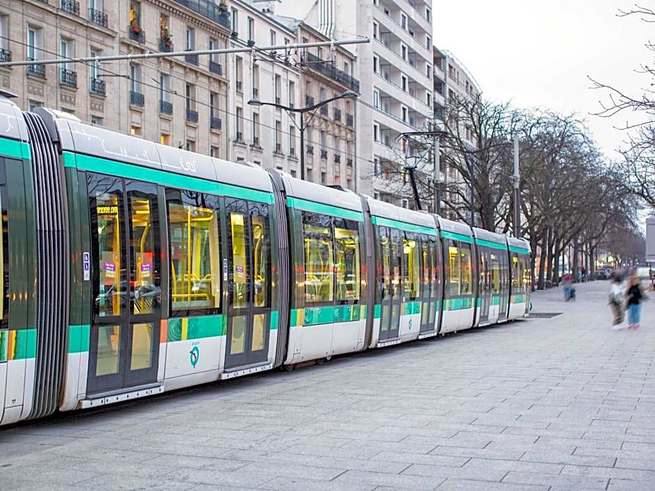 hotelF1 Paris Saint Denis Université