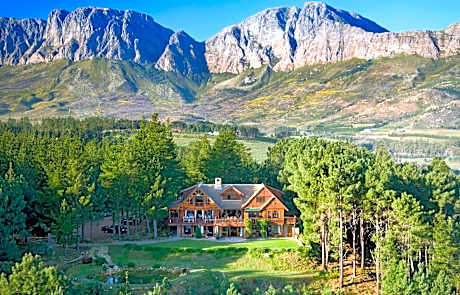 Lalapanzi Lodge