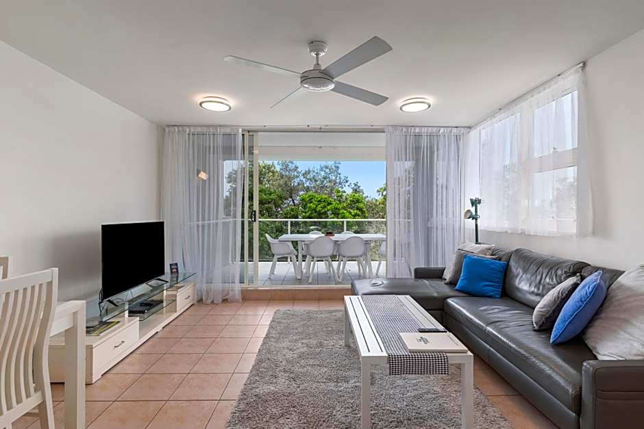 84 The Spit Holiday Apartments