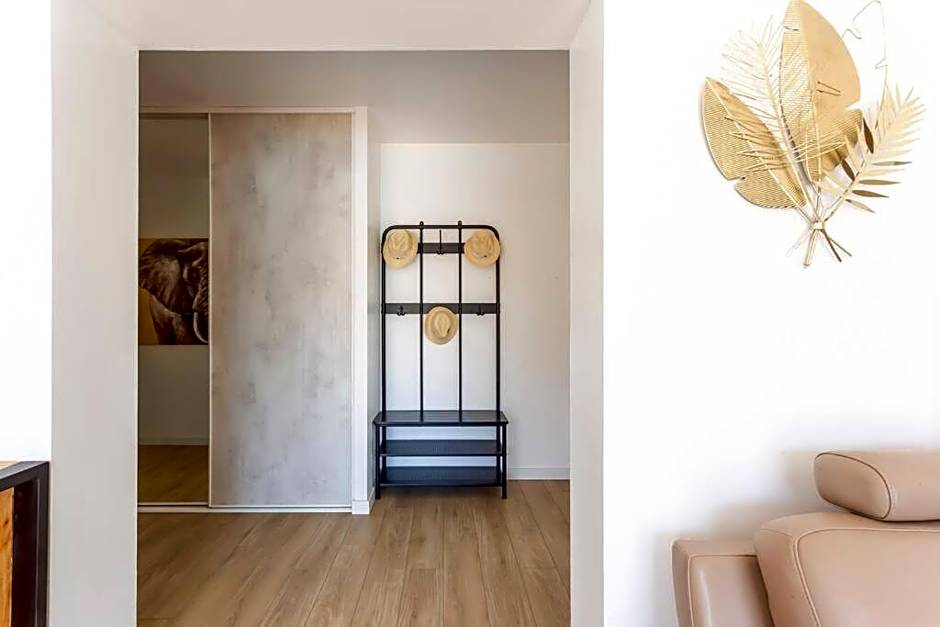 Chez Julien - Superbe maison rénovée avec piscine chauffée