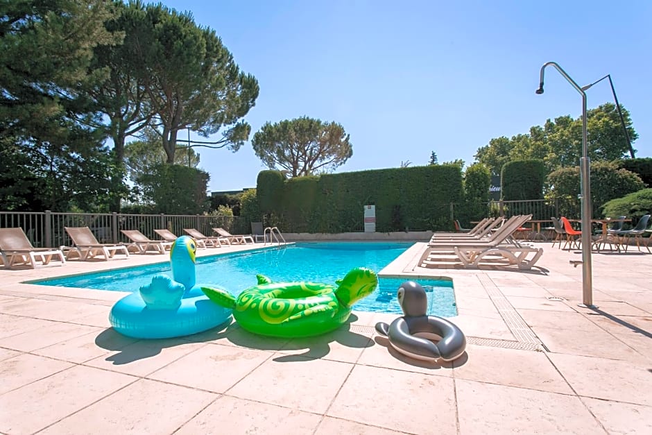 Ibis pool toy discount