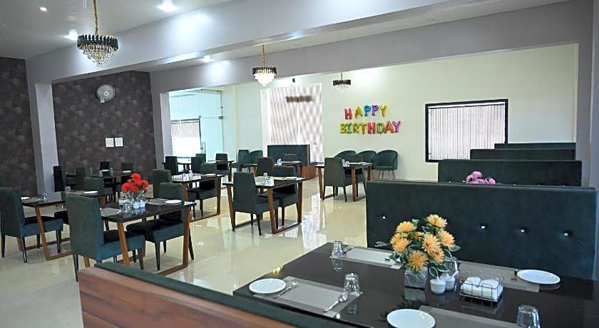 Shri Kailash Mansarovar Hotel and Marriage Garden