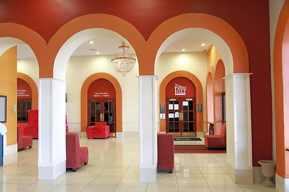 Ramada by Wyndham Fresno North