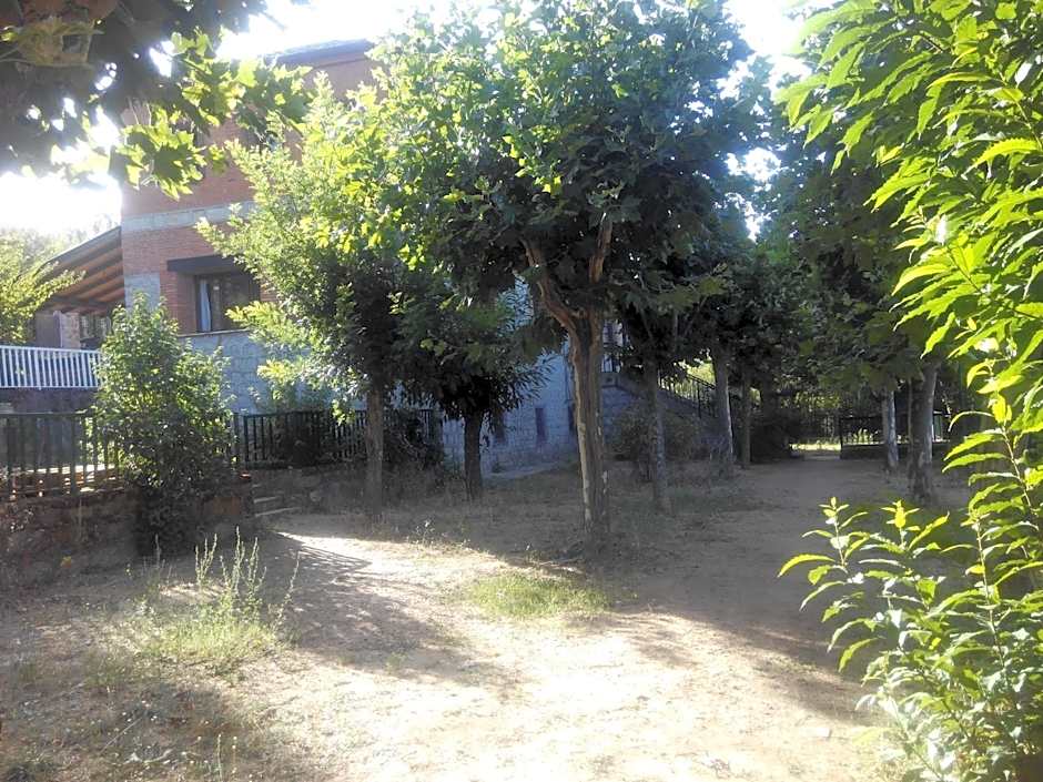 Hotel Rural Don Burguillo