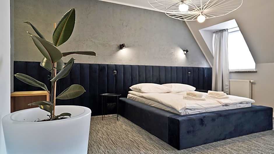 Hotel Made in Napoli by Siervo Międzybórz