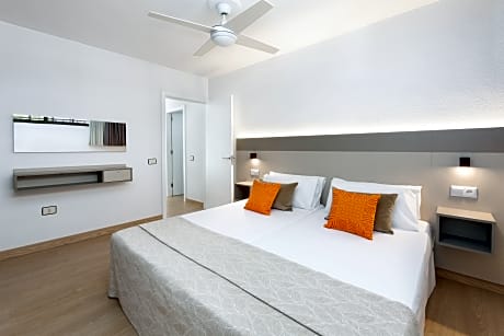 APARTMENT CAPACITY 2 ONE BEDROOM