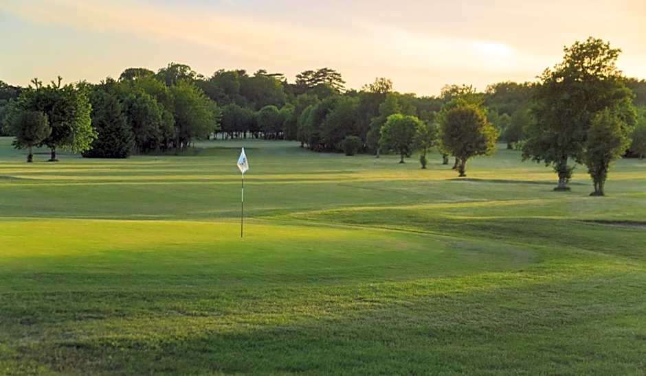 Rodway Hill Golf & Eco Pod Hotel