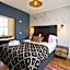 The Customs House Hotel