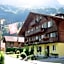 Lake Lodge Hostel