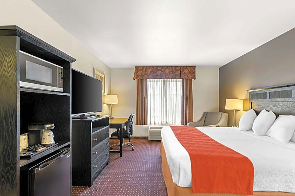 Best Western Legacy Inn & Suites Beloit/South Beloit