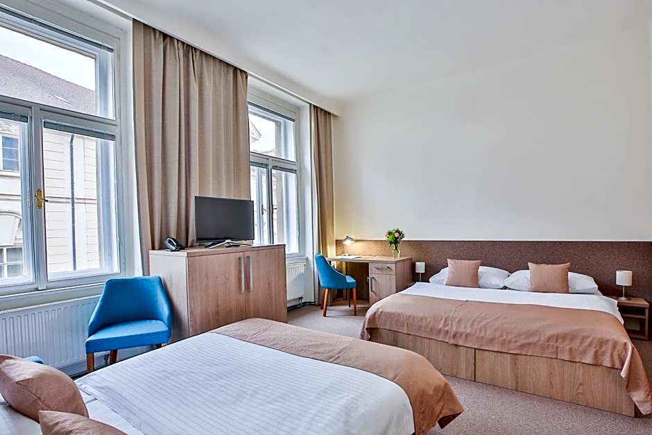 Apartments Embassy by LH