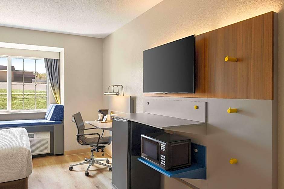 Microtel Inn & Suites By Wyndham New Ulm