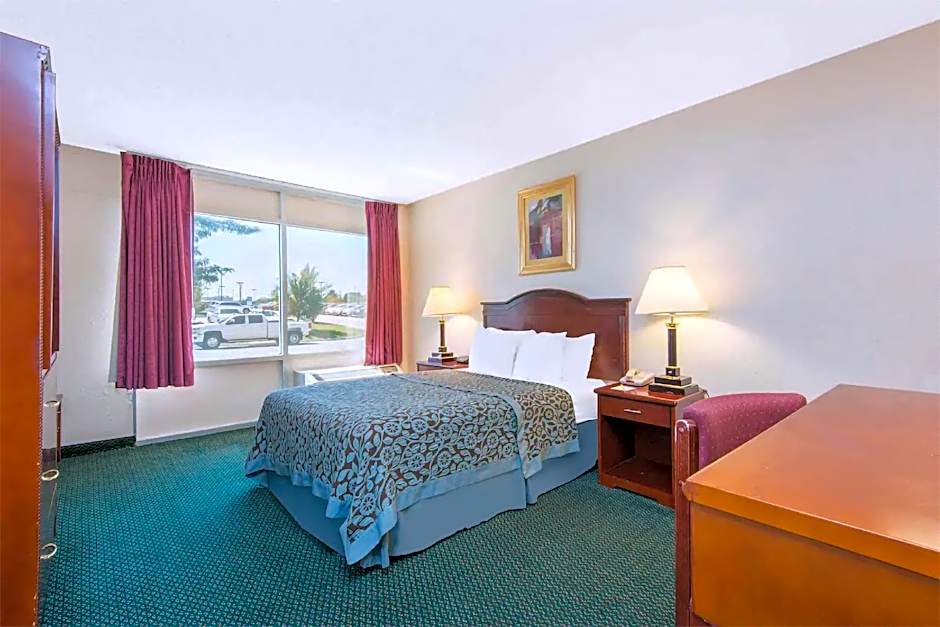 Sky-Palace Inn & Suites Wichita East